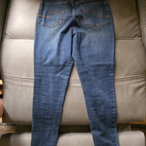 Time and Tru Blue Skinny Jeans with Distressed Look- Size 8 - Picture 2 of 2